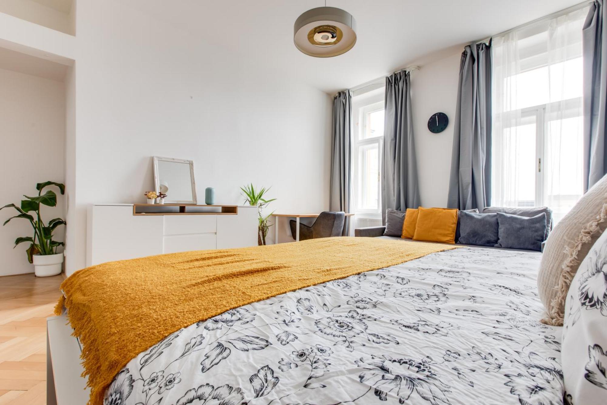 Stylish Quiet 2bds Flat Letna Park - U14 Apartment